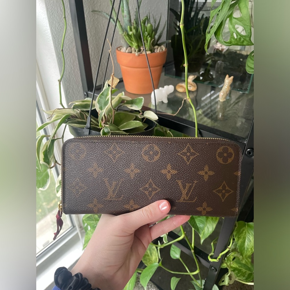Louis Vuitton Monogram Zip Wallet with fuschia interior